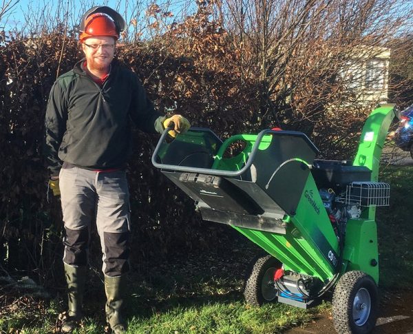 CS 100 18hp - Gravity Fed Pedestrian Wood Chipper | GreenMech Ltd