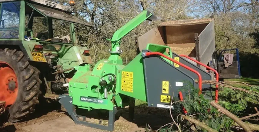 Paul-Cutler-with-his-GreenMech-chipper.png-2