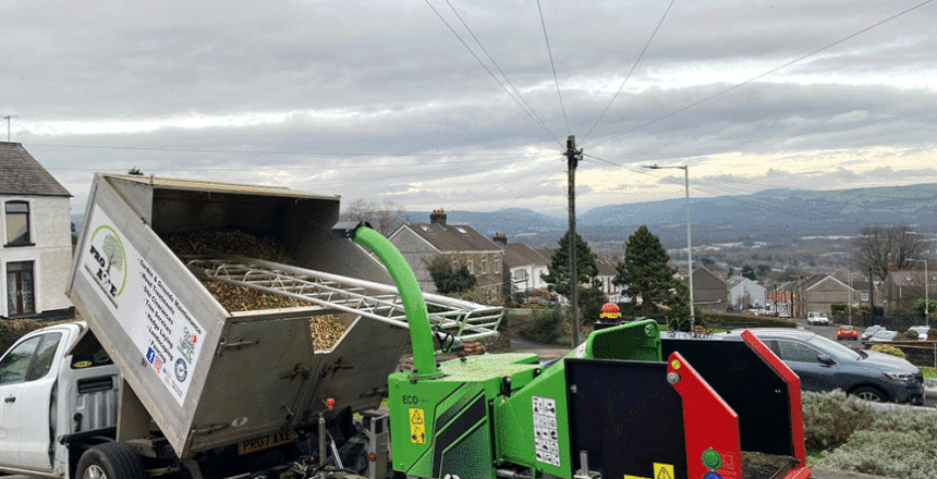 article-content-eco-135tt-is-the-solution-for-convenient-chipping-for-pro-axe-chipper